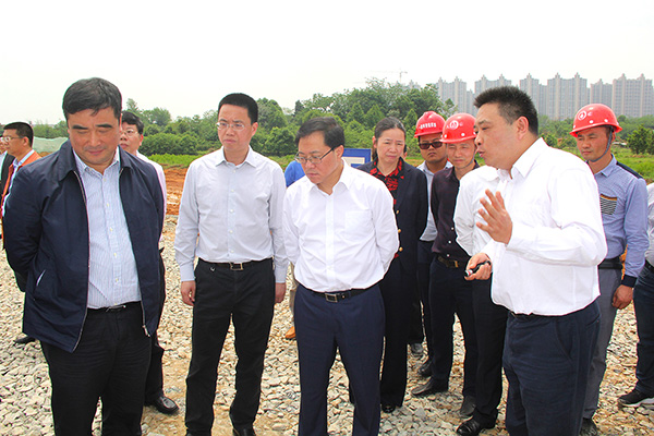2017年4月28日 長沙市委副書記、市長、湖南湘江新區黨工委書記陳文浩實地督察項目進展